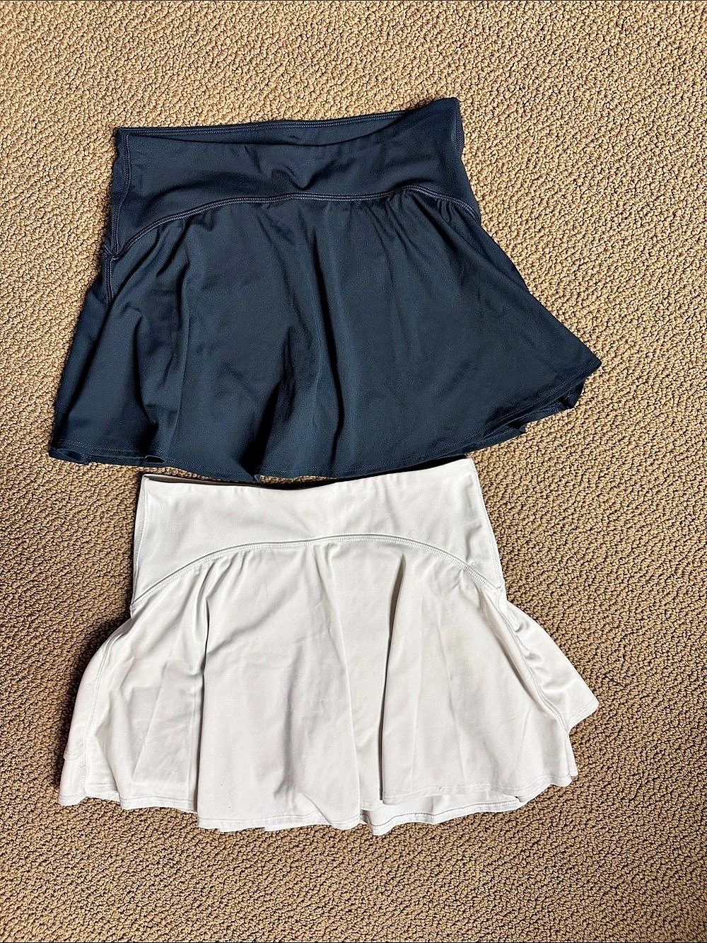 Old Navy Extra High-Waisted PowerSoft Skort Navy & White Medium (2)